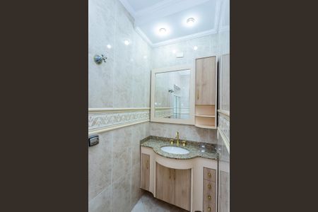 Casa para alugar com 235m², 3 quartos e 4 vagasBanheiro