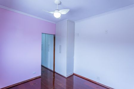 Casa para alugar com 235m², 3 quartos e 4 vagasSuite