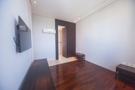 Apartamento à venda com 233m², 4 quartos e 5 vagas Apartamento à venda com 233m², 4 quartos e 5 vagassuite 4