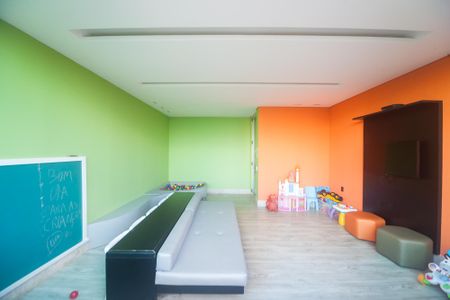 Apartamento à venda com 233m², 4 quartos e 5 vagas Apartamento à venda com 233m², 4 quartos e 5 vagasBrinquedoteca