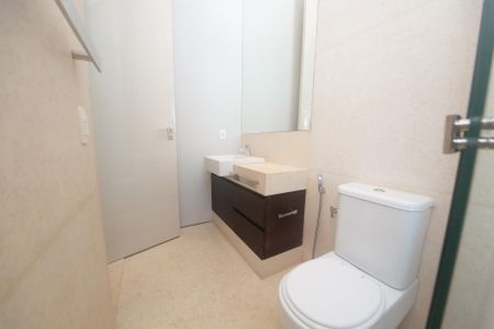 Apartamento à venda com 233m², 4 quartos e 5 vagas Apartamento à venda com 233m², 4 quartos e 5 vagasbanheiro suite 1