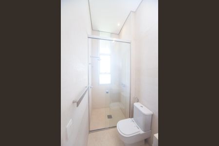 Apartamento à venda com 233m², 4 quartos e 5 vagas Apartamento à venda com 233m², 4 quartos e 5 vagasBanheiro suite 3 / closet