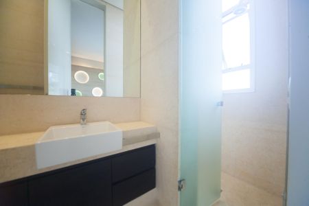 Apartamento à venda com 233m², 4 quartos e 5 vagas Apartamento à venda com 233m², 4 quartos e 5 vagasbanheiro suite 2