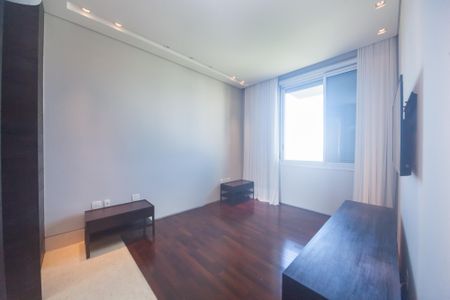 Apartamento à venda com 233m², 4 quartos e 5 vagas Apartamento à venda com 233m², 4 quartos e 5 vagassuite 4
