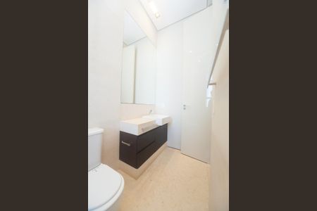 Apartamento à venda com 233m², 4 quartos e 5 vagas Apartamento à venda com 233m², 4 quartos e 5 vagasBanheiro suite 3 / closet