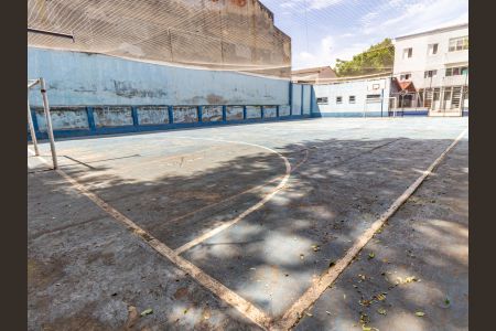 Apartamento para alugar com 74m², 2 quartos e 1 vagaÁrea comum - Quadra