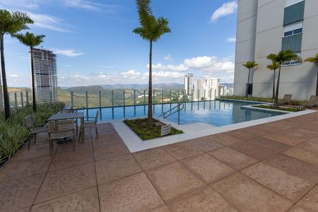 Apartamento para alugar com 199m², 4 quartos e 3 vagas Apartamento para alugar com 199m², 4 quartos e 3 vagasÁrea comum - Piscina