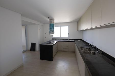 Apartamento para alugar com 199m², 4 quartos e 3 vagas Apartamento para alugar com 199m², 4 quartos e 3 vagasCozinha