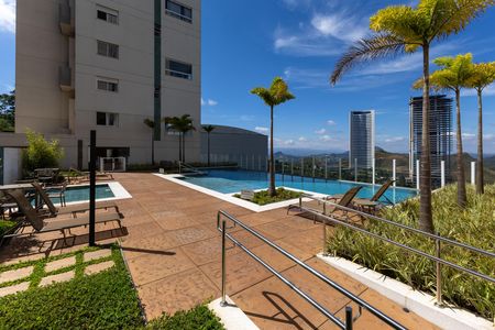 Apartamento para alugar com 199m², 4 quartos e 3 vagas Apartamento para alugar com 199m², 4 quartos e 3 vagasÁrea comum - Piscina