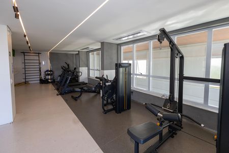Apartamento para alugar com 199m², 4 quartos e 3 vagas Apartamento para alugar com 199m², 4 quartos e 3 vagasÁrea comum - Academia
