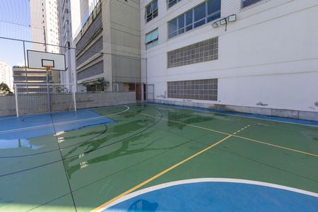 Apartamento para alugar com 199m², 4 quartos e 3 vagas Apartamento para alugar com 199m², 4 quartos e 3 vagasÁrea comum - Quadra Poliesportiva