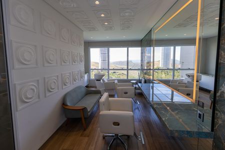 Apartamento para alugar com 199m², 4 quartos e 3 vagas Apartamento para alugar com 199m², 4 quartos e 3 vagasÁrea comum - Salão de Beleza
