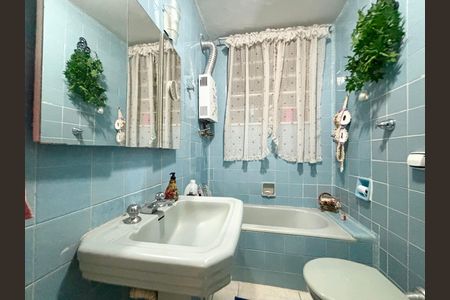 Apartamento à venda com 76m², 3 quartos e sem vaga Apartamento à venda com 76m², 3 quartos e sem vagaBanheiro social