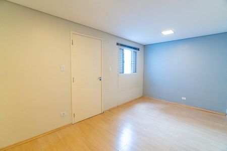 Casa à venda com 180m², 2 quartos e 2 vagasQuarto 2