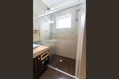 Casa à venda com 180m², 2 quartos e 2 vagasBanheiro