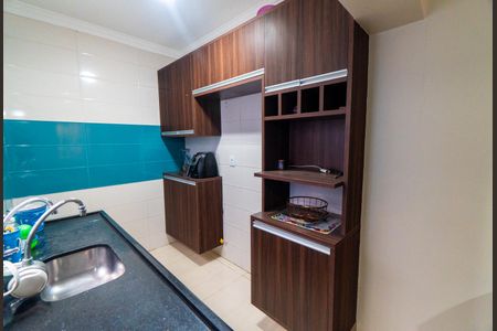 Casa à venda com 180m², 2 quartos e 2 vagasCozinha