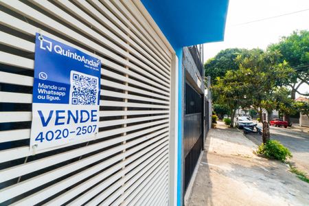 Casa à venda com 180m², 2 quartos e 2 vagasPlaquinha