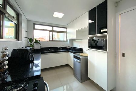 Apartamento à venda com 106m², 3 quartos e 3 vagasCozinha