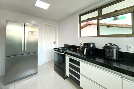 Apartamento à venda com 106m², 3 quartos e 3 vagasCozinha