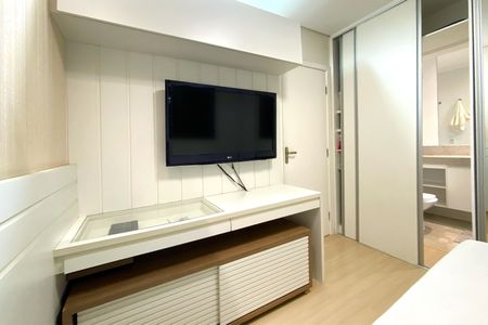 Apartamento à venda com 106m², 3 quartos e 3 vagasSuite 2