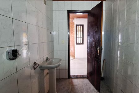 Casa à venda com 195m², 3 quartos e 3 vagasBanheiro Social