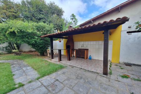Casa à venda com 195m², 3 quartos e 3 vagasQuintal