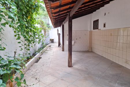 Casa à venda com 195m², 3 quartos e 3 vagasÁrea de Serviço