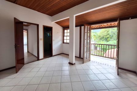 Casa à venda com 195m², 3 quartos e 3 vagasSuíte 2