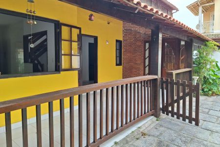 Casa à venda com 195m², 3 quartos e 3 vagasQuintal