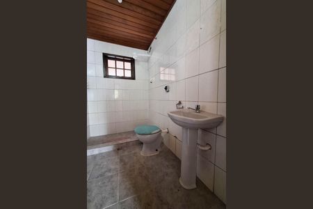 Casa à venda com 195m², 3 quartos e 3 vagasBanheiro Social