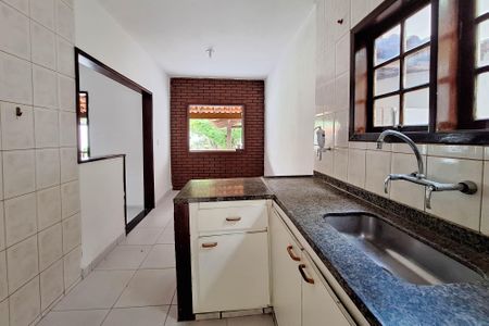 Casa à venda com 195m², 3 quartos e 3 vagasCozinha