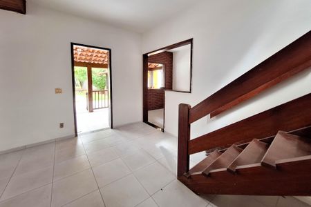 Sala 1 de casa à venda com 3 quartos, 195m² em Engenho do Mato, Niterói