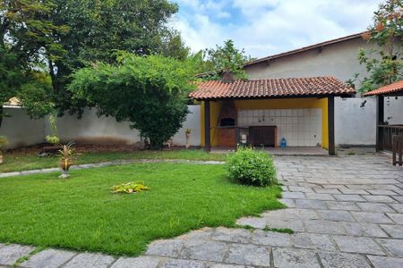 Casa à venda com 195m², 3 quartos e 3 vagasQuintal