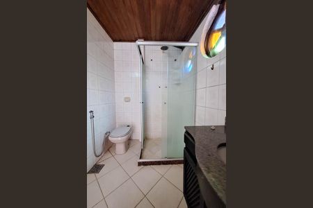 Casa à venda com 195m², 3 quartos e 3 vagasBanheiro da Suíte 2