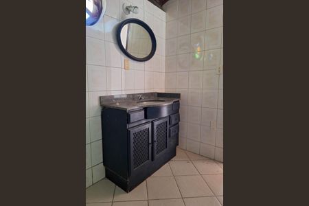 Casa à venda com 195m², 3 quartos e 3 vagasBanheiro da Suíte 2