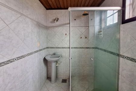 Casa à venda com 195m², 3 quartos e 3 vagasBanheiro da Suíte 1