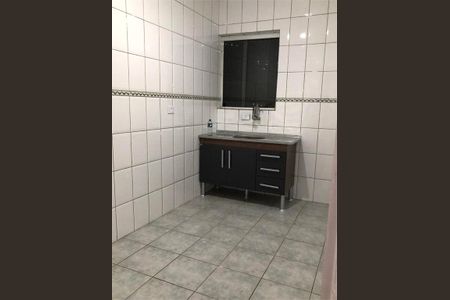 Casa à venda com 4 quartos, 250m² em Parque Fongaro, São Paulo