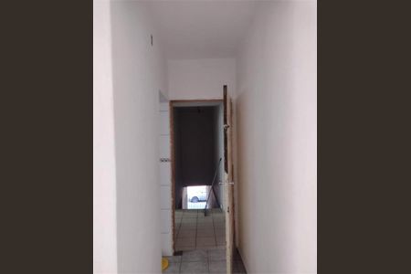 Casa à venda com 4 quartos, 250m² em Parque Fongaro, São Paulo