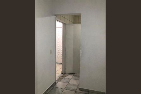 Casa à venda com 4 quartos, 250m² em Parque Fongaro, São Paulo