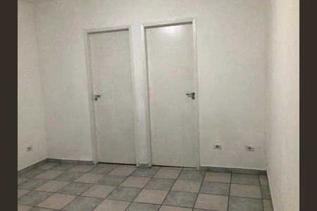 Casa à venda com 4 quartos, 250m² em Parque Fongaro, São Paulo