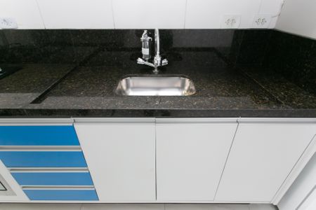 Apartamento à venda com 72m², 2 quartos e 1 vagaCozinha / Pia