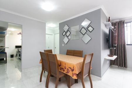 Sala de apartamento à venda com 2 quartos, 72m² em Guaianases, São Paulo