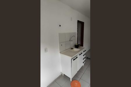 Cozinha de kitnet/studio para alugar com 1 quarto, 43m² em QE 40, Brasília