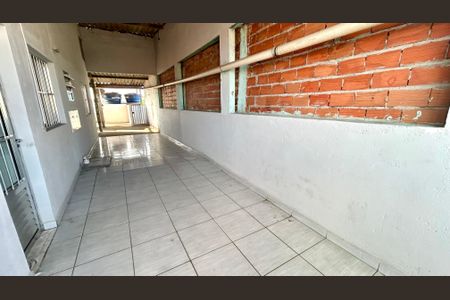 Casa para alugar com 30m², 1 quarto e sem vagaQuintal