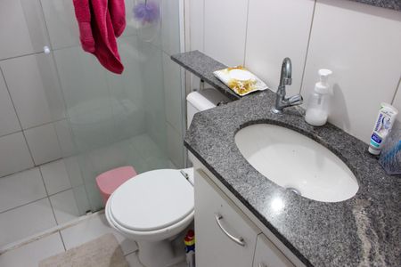 Apartamento à venda com 70m², 3 quartos e 1 vaga Apartamento à venda com 70m², 3 quartos e 1 vagaBanheiro