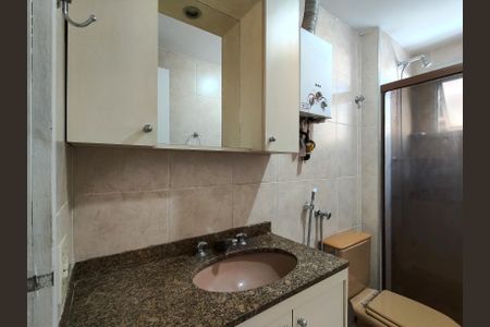 Apartamento para alugar com 69m², 2 quartos e 1 vagaBanheiro Corredor