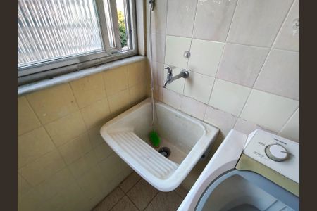 Apartamento para alugar com 69m², 2 quartos e 1 vagaCozinha e Área de Serviço