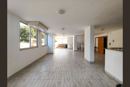 Apartamento para alugar com 69m², 2 quartos e 1 vagaÁrea comum - Salão de festas