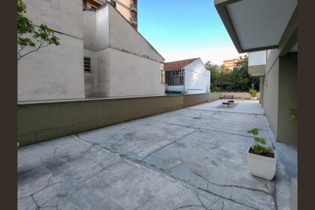 Apartamento para alugar com 69m², 2 quartos e 1 vagaÁrea comum - Playground