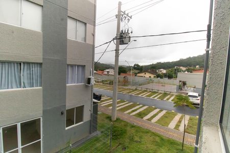 Vista do Quarto 1 de apartamento para alugar com 2 quartos, 36m² em Tribobó, São Gonçalo